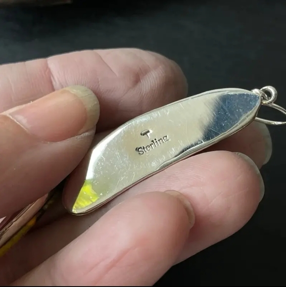 Beautiful earrings - Picture 3 of 5